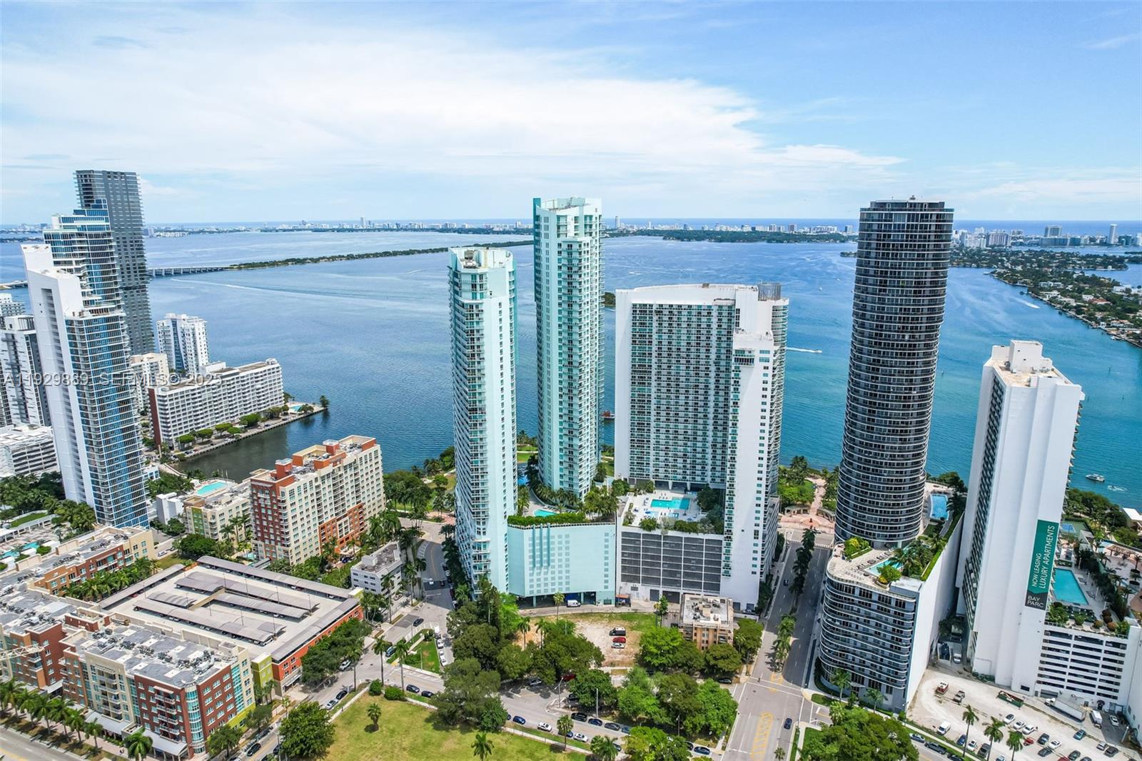 QUANTUM ON THE BAY CONDO - Residential