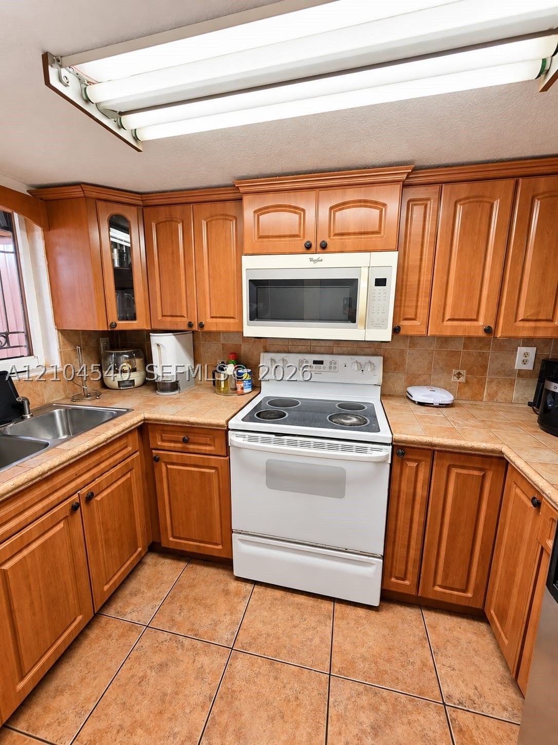 1064 W 42nd St 9