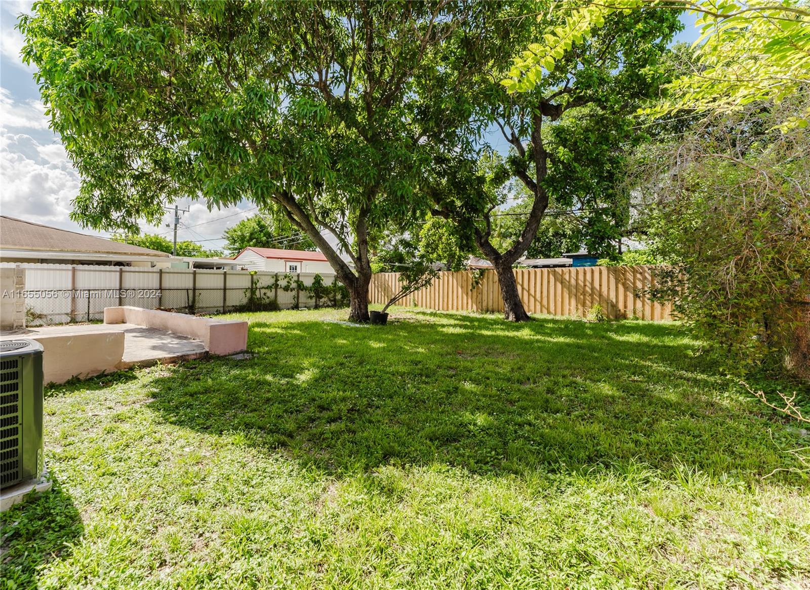 WEST HOLLYWOOD TRAILER CI - Residential