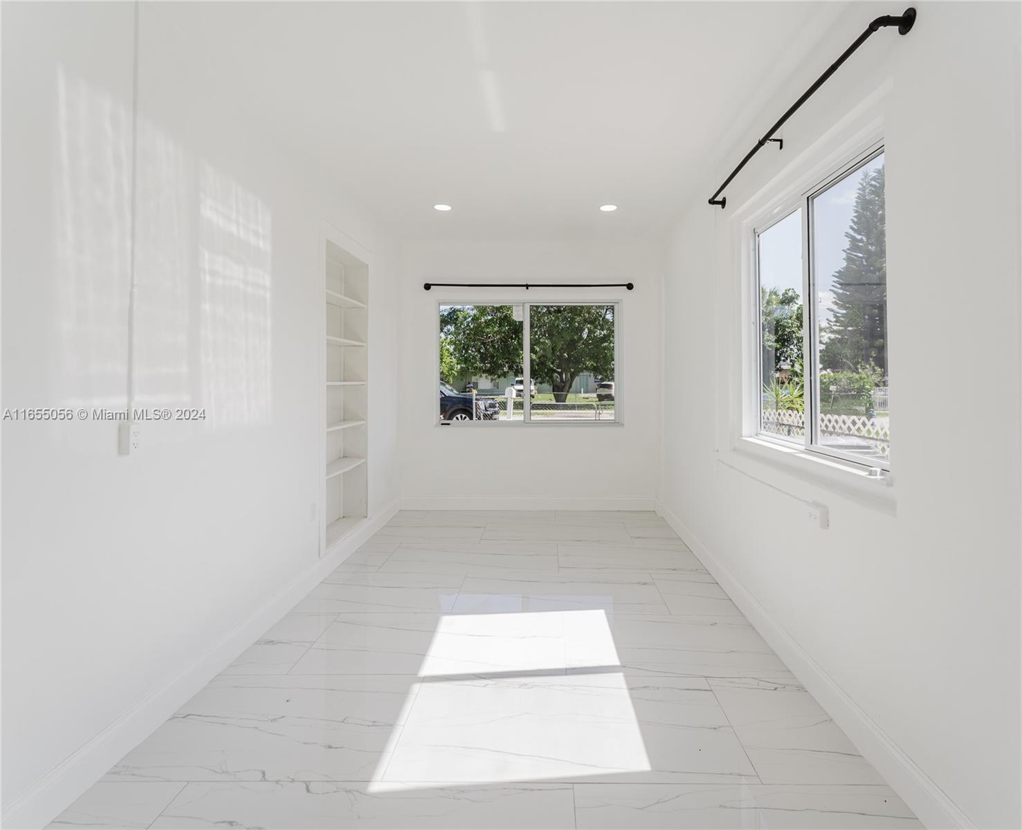 WEST HOLLYWOOD TRAILER CI - Residential