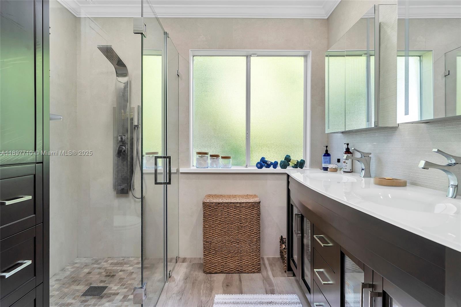 ESTATE HOMES FIRST ADDITI - Residential