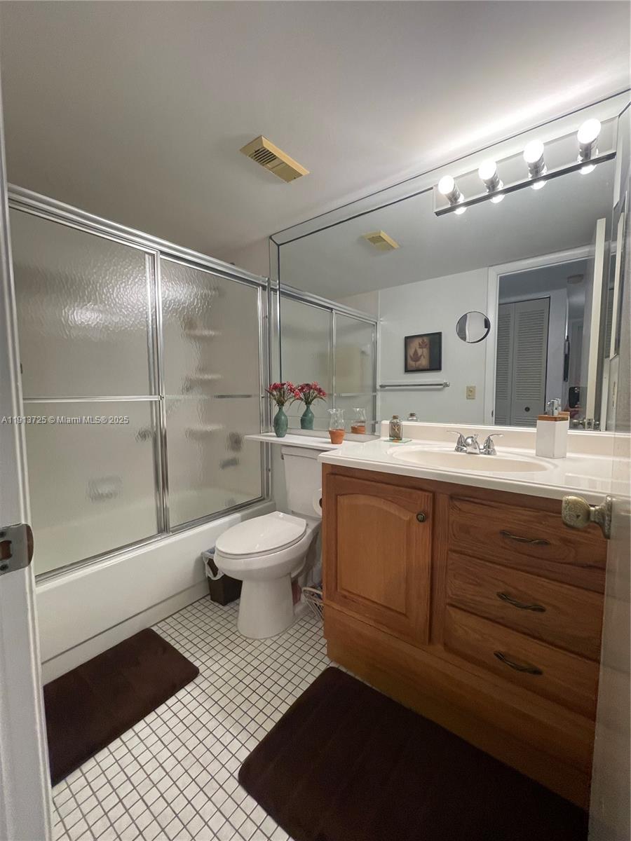 SUNRISE LAKES 179 CONDO - Residential