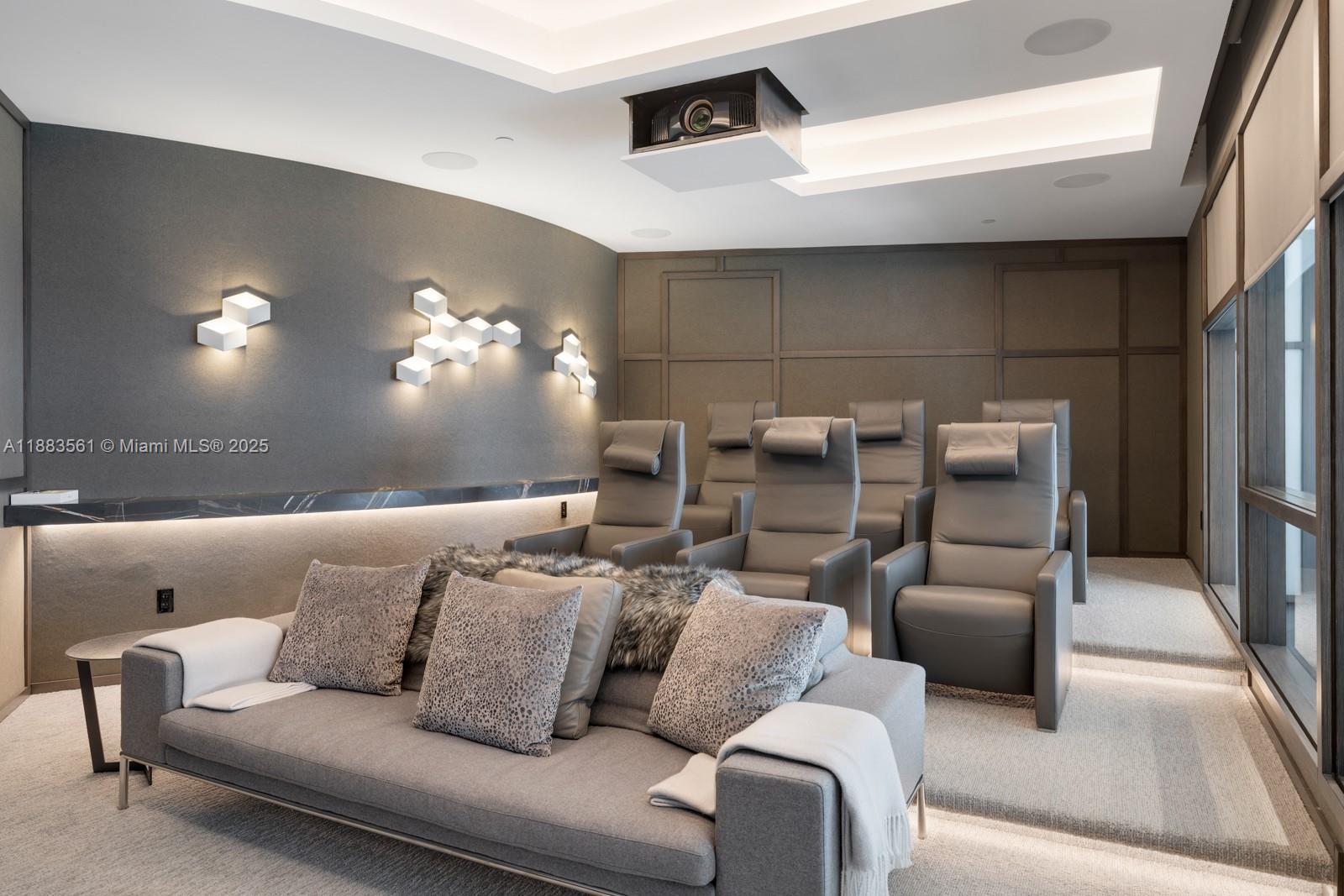 18555 COLLINS AVENUE COND - Residential