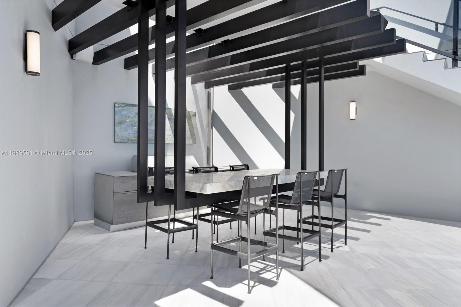 18555 COLLINS AVENUE COND - Residential