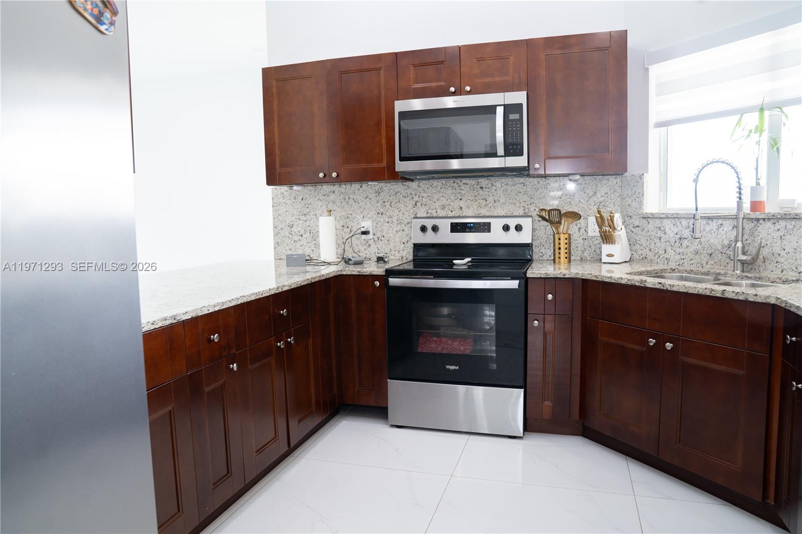 ANACO SOUTH ESTATES - Residential