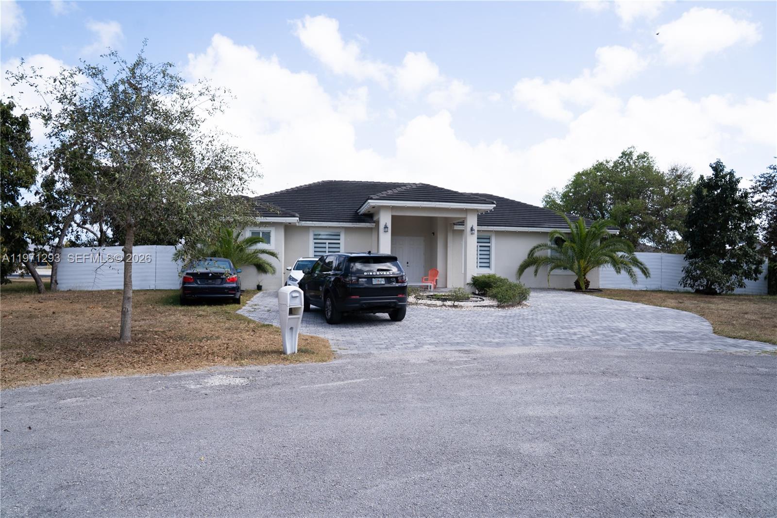 ANACO SOUTH ESTATES - Residential