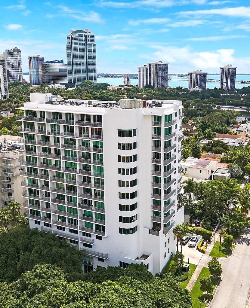 Enjoy the vibrant area of The Roads, close to Brickell -without the traffic congestion -and get to enjoy the peaceful residential vibe this neighborhood offers.
This spacious one bedroom unit offers floor-to-ceiling windows that fill the space with natural light and capture the vibrant beauty of Miami's skyline.
Don’t miss this incredible and rare opportunity—schedule a showing today!