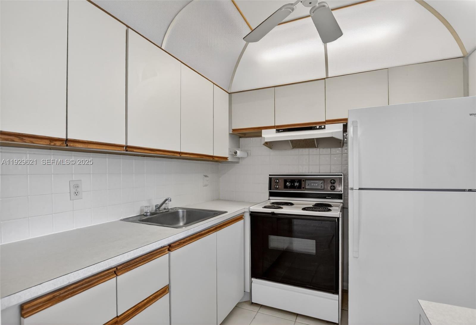 FARNHAM N CONDO - Residential