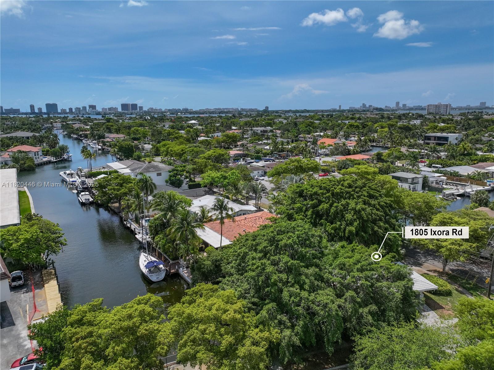 1805 Ixora Rd, North Miami, FL, 33181/$2,030,000 3 1805 Ixora Rd