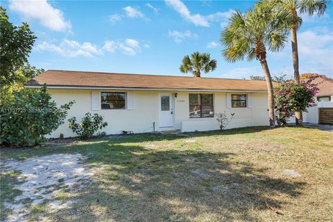 Photo of 17295 Lincoln Lane, Jupiter, FL 33458 (MLS # A11937725)