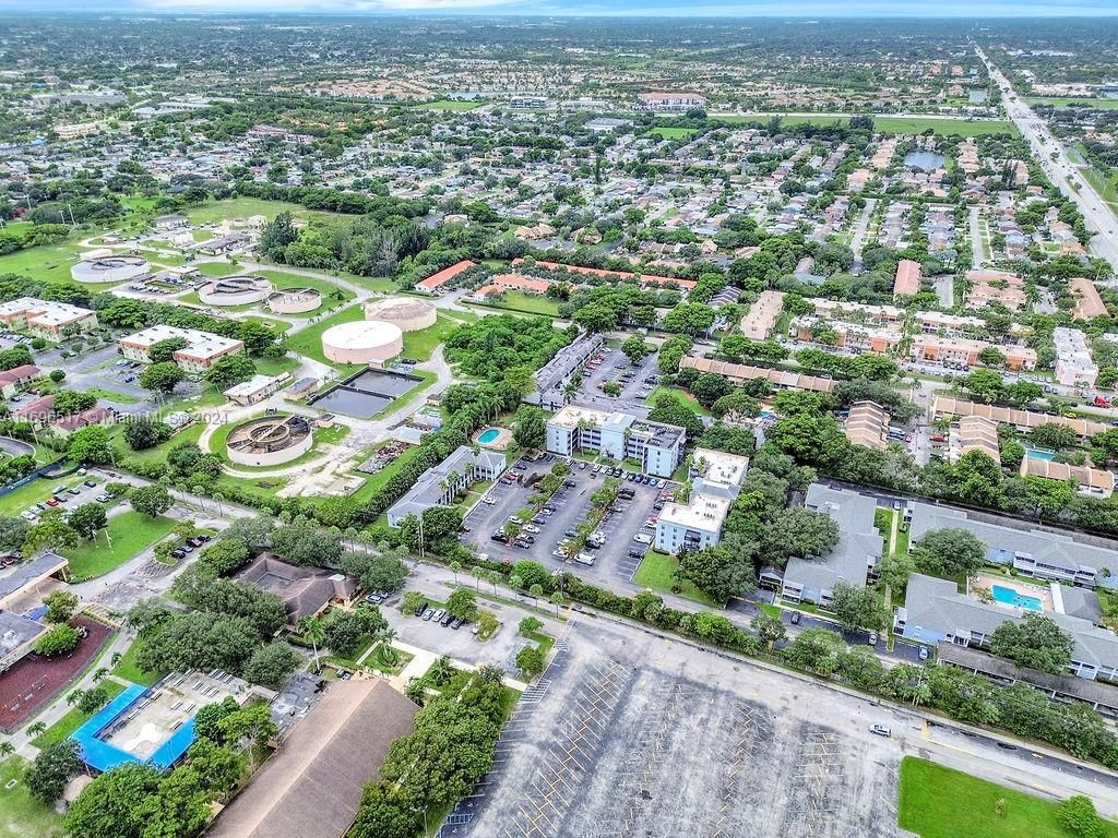 Photo of 7550 Stirling Rd #V219, Hollywood, FL 33024 (MLS # A11696517)