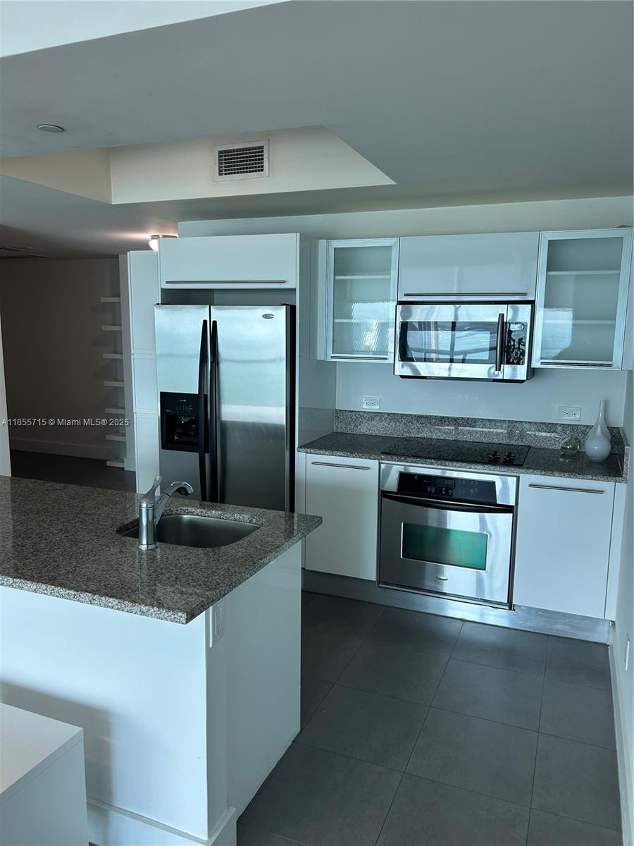 888 Biscayne Blvd 4106