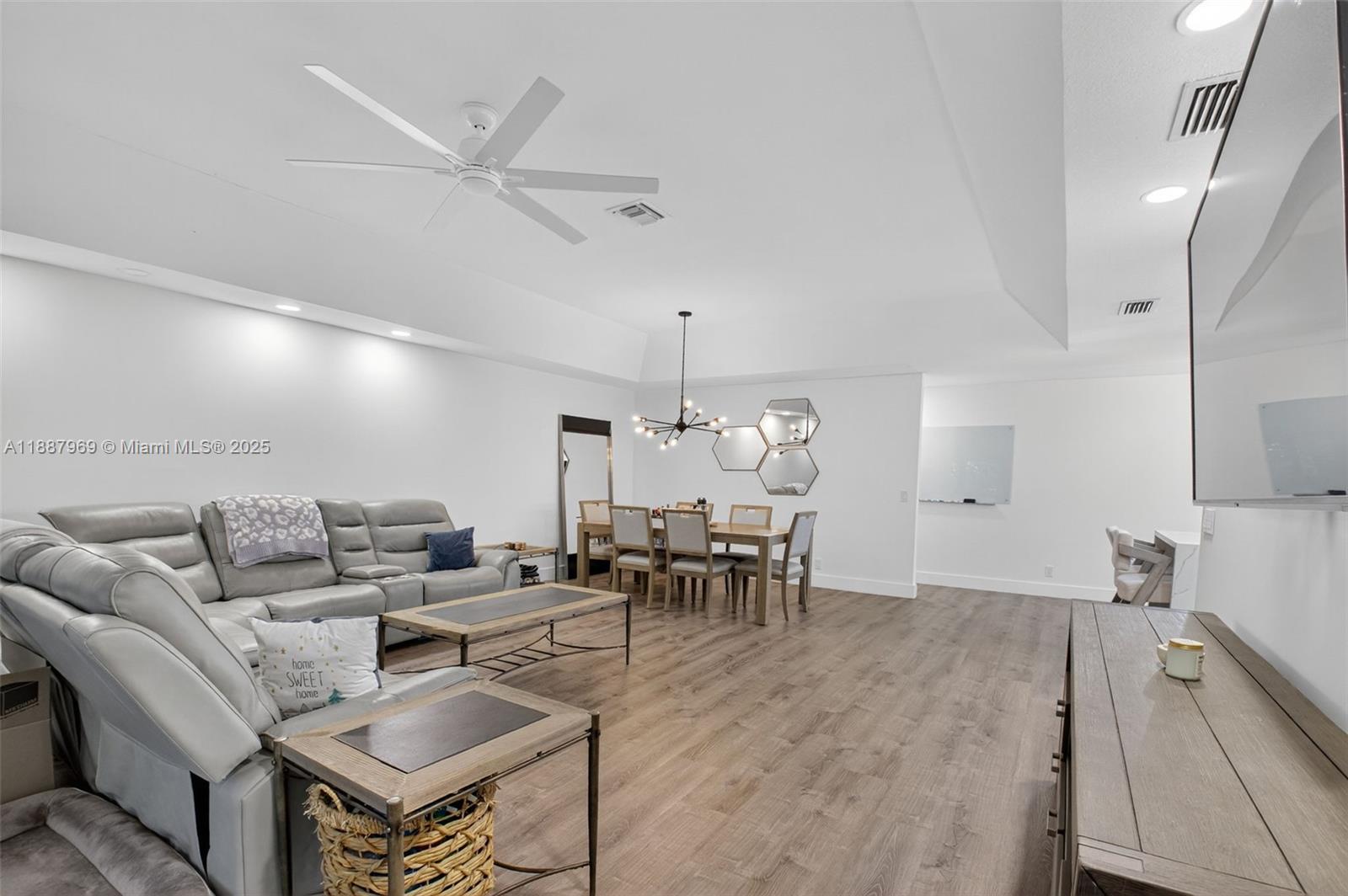 CONCORD GREEN - Residential