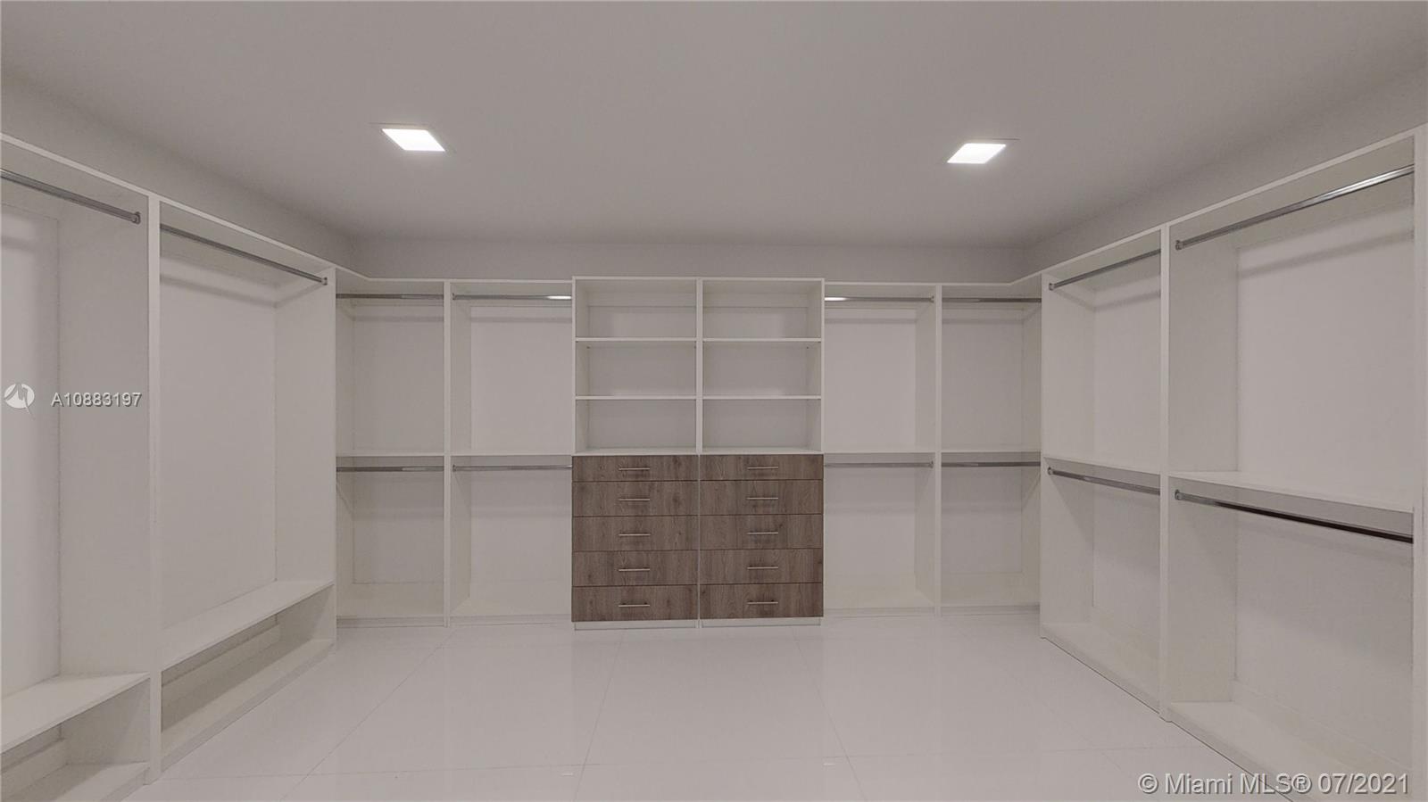 Fendi Chateau Residences - Residential