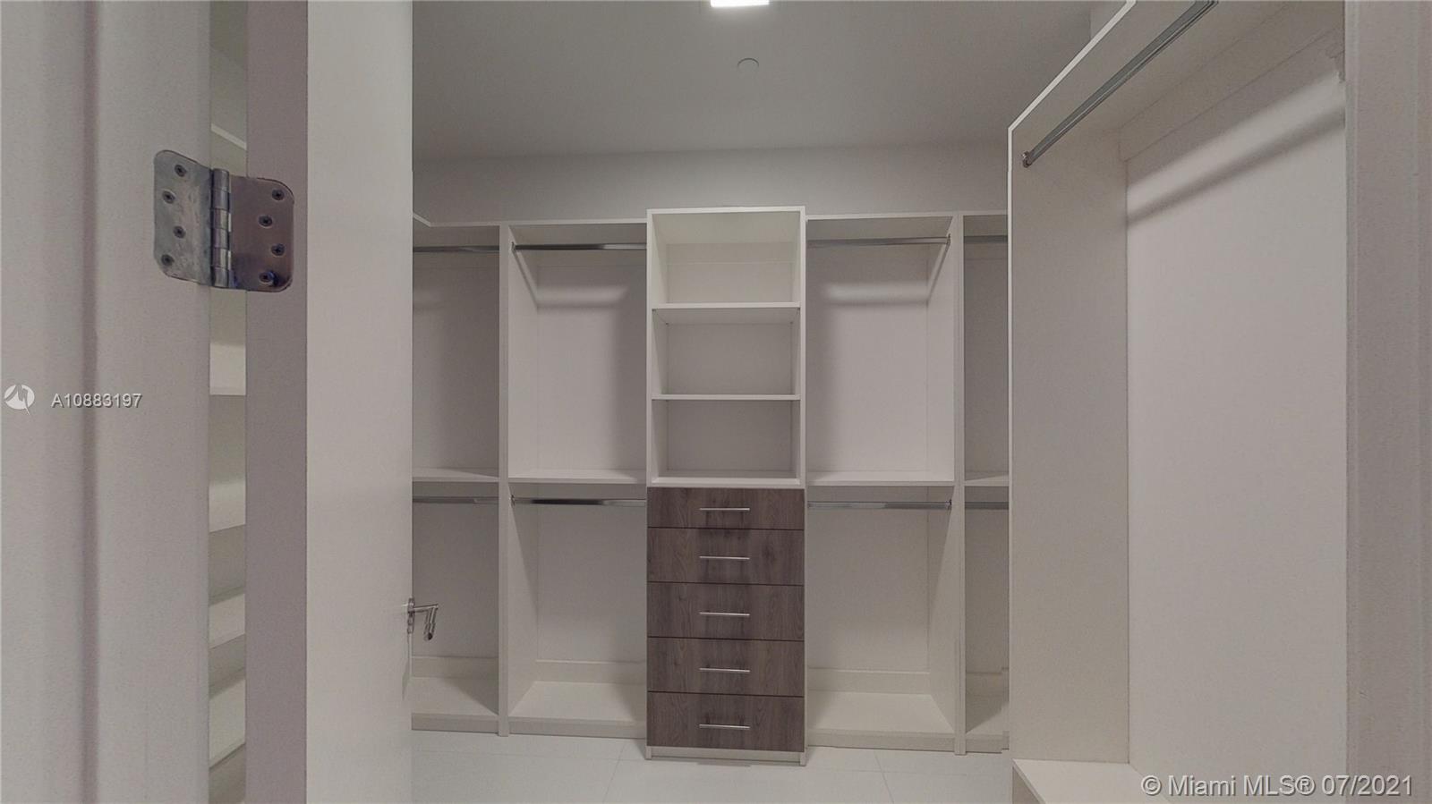 Fendi Chateau Residences - Residential