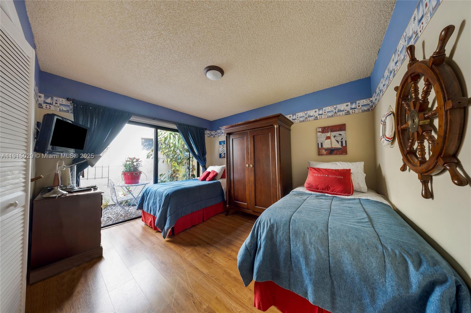 VILLAS OF BONAVENTURE AT - Residential