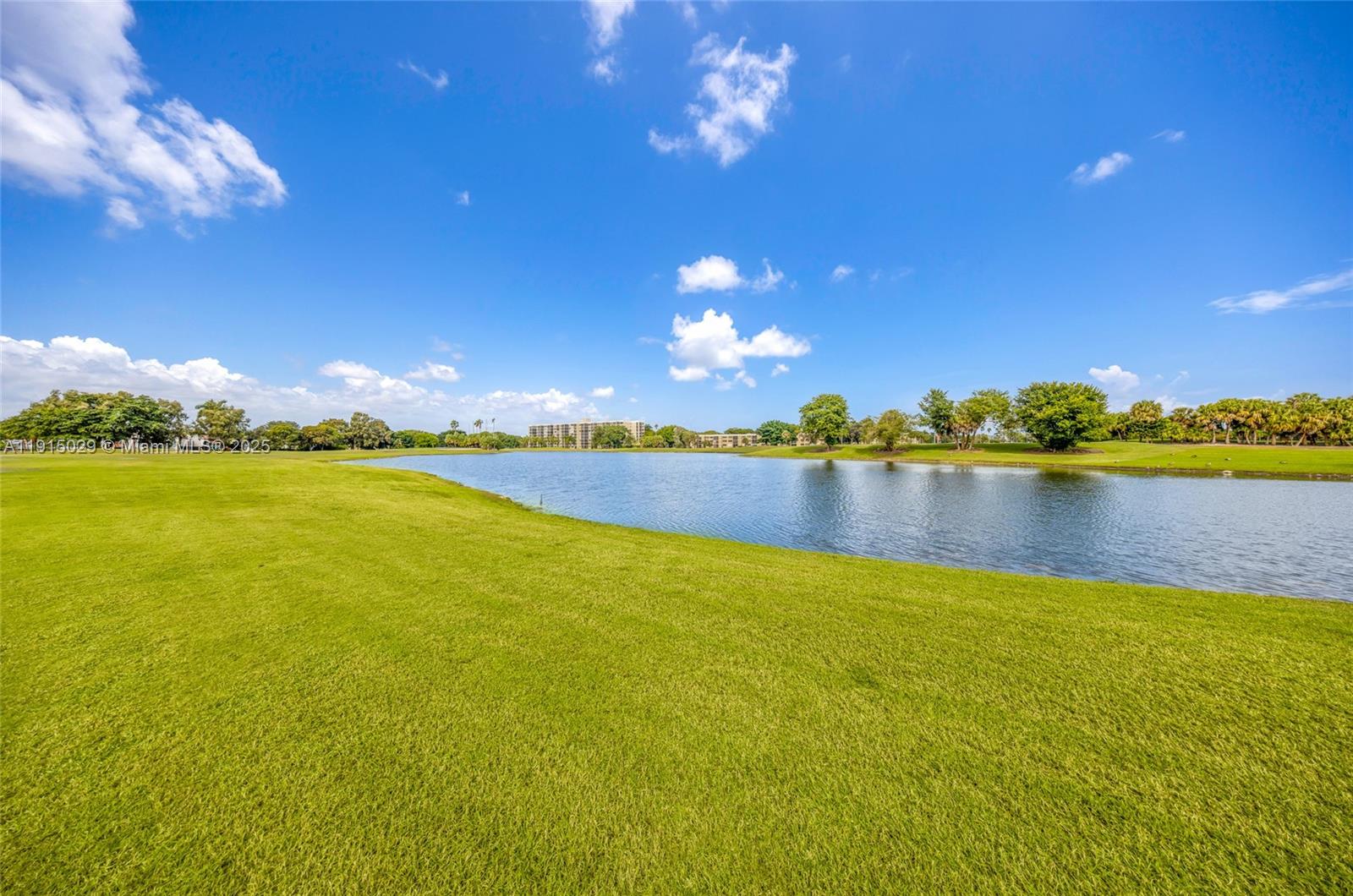 VILLAS OF BONAVENTURE AT - Residential