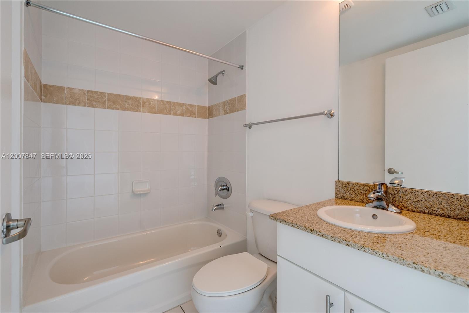 TERRAZAS RIVERPARK VILLAG - Residential