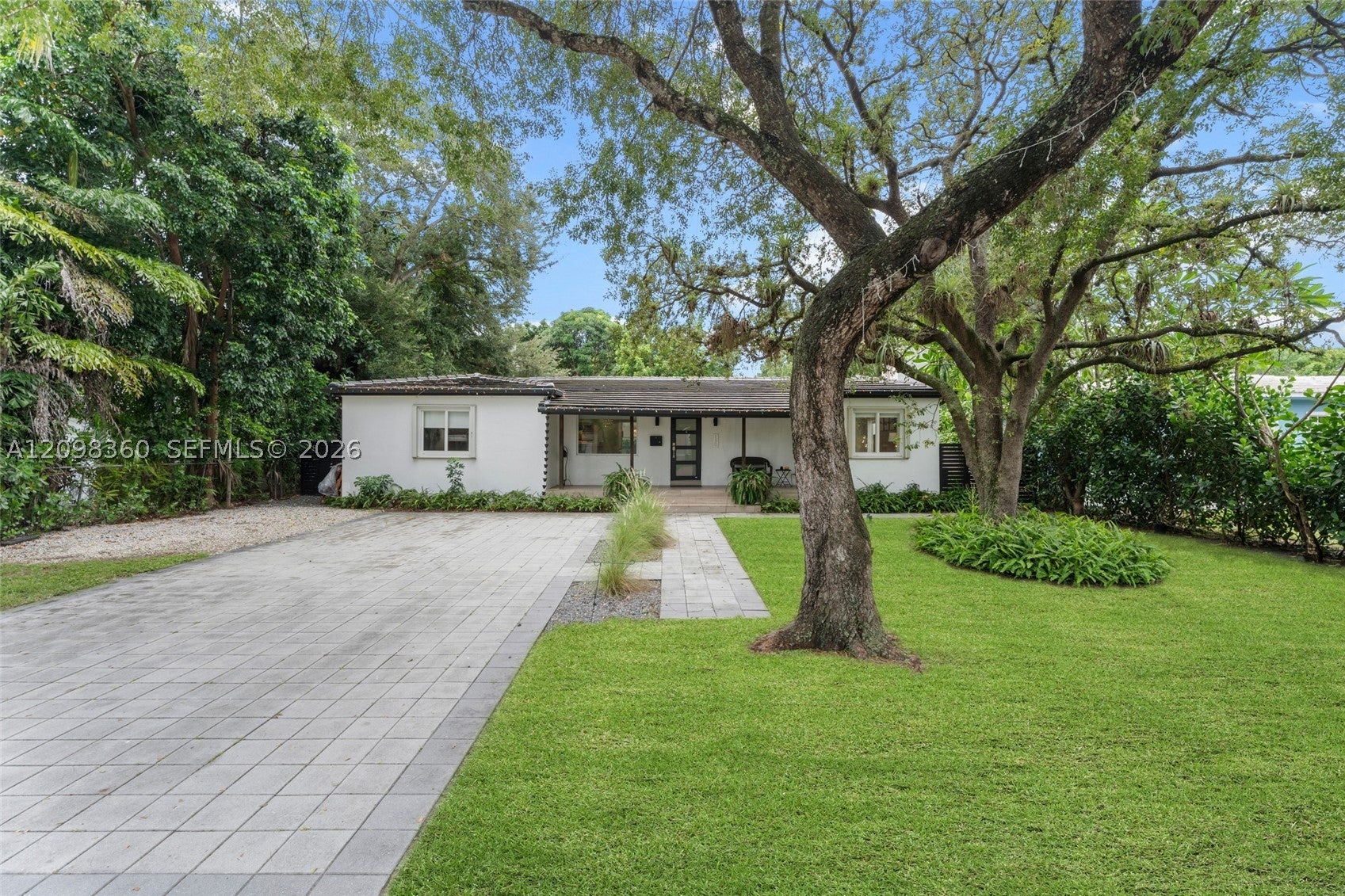 150 NW 99th St