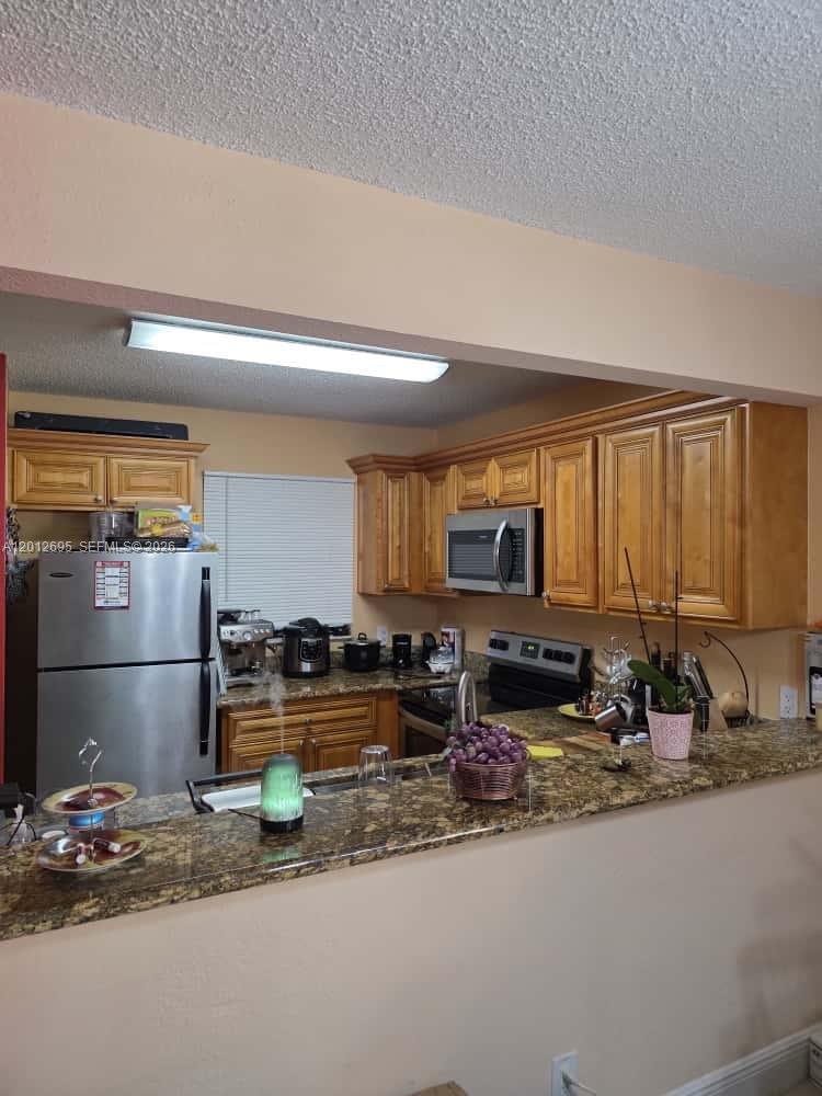 PALM BEACH PLACE CONDO - Residential Lease