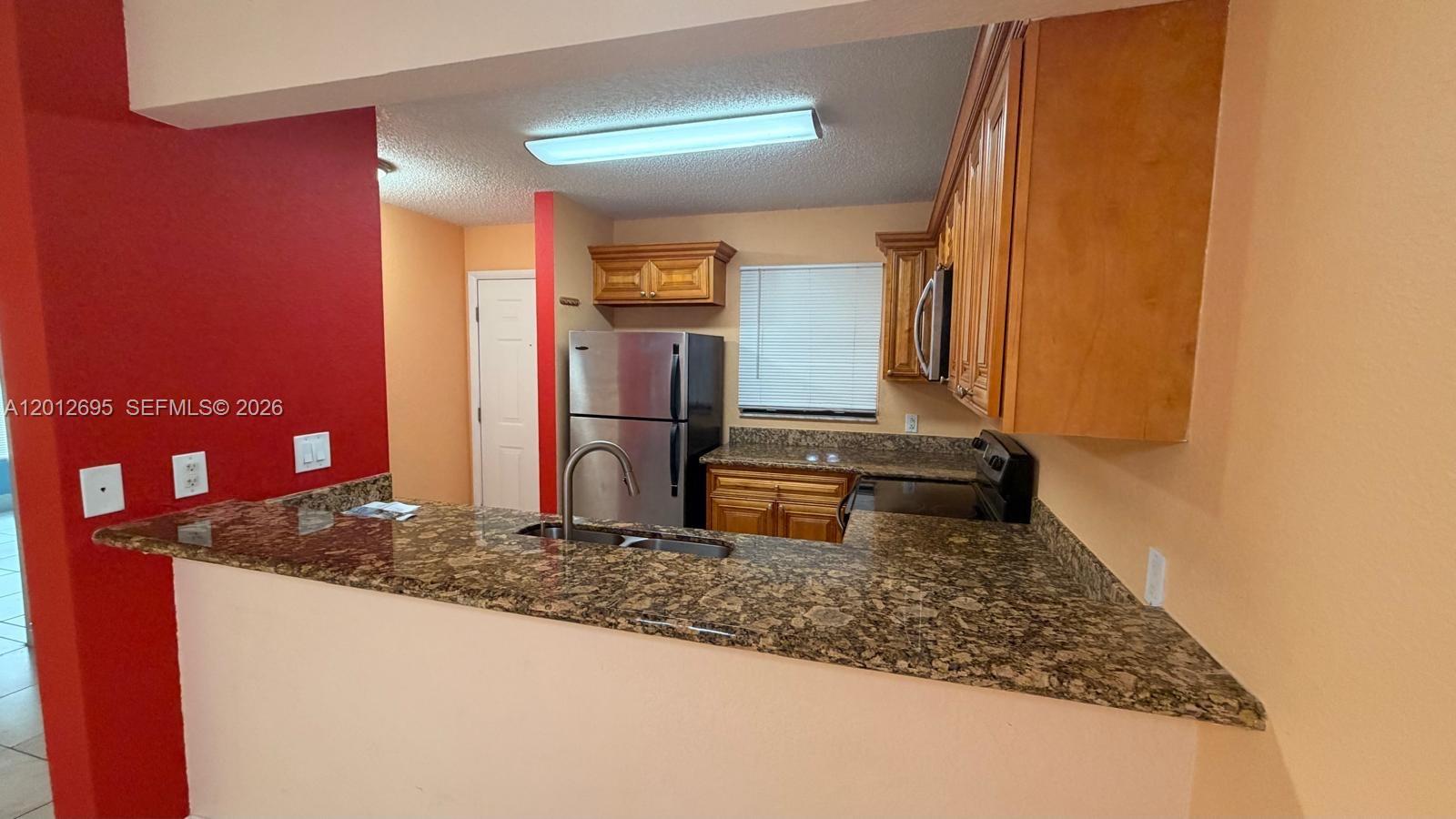 PALM BEACH PLACE CONDO - Residential Lease