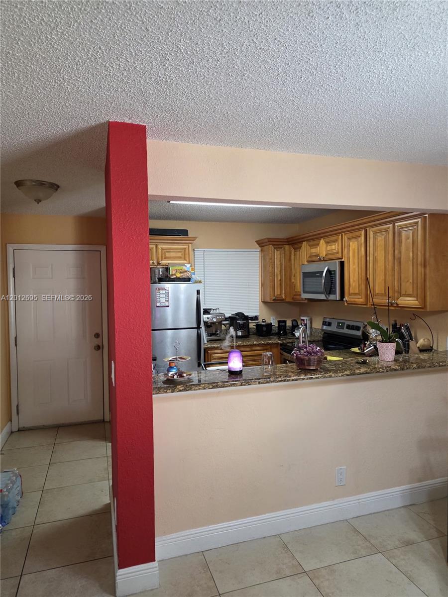 PALM BEACH PLACE CONDO - Residential Lease