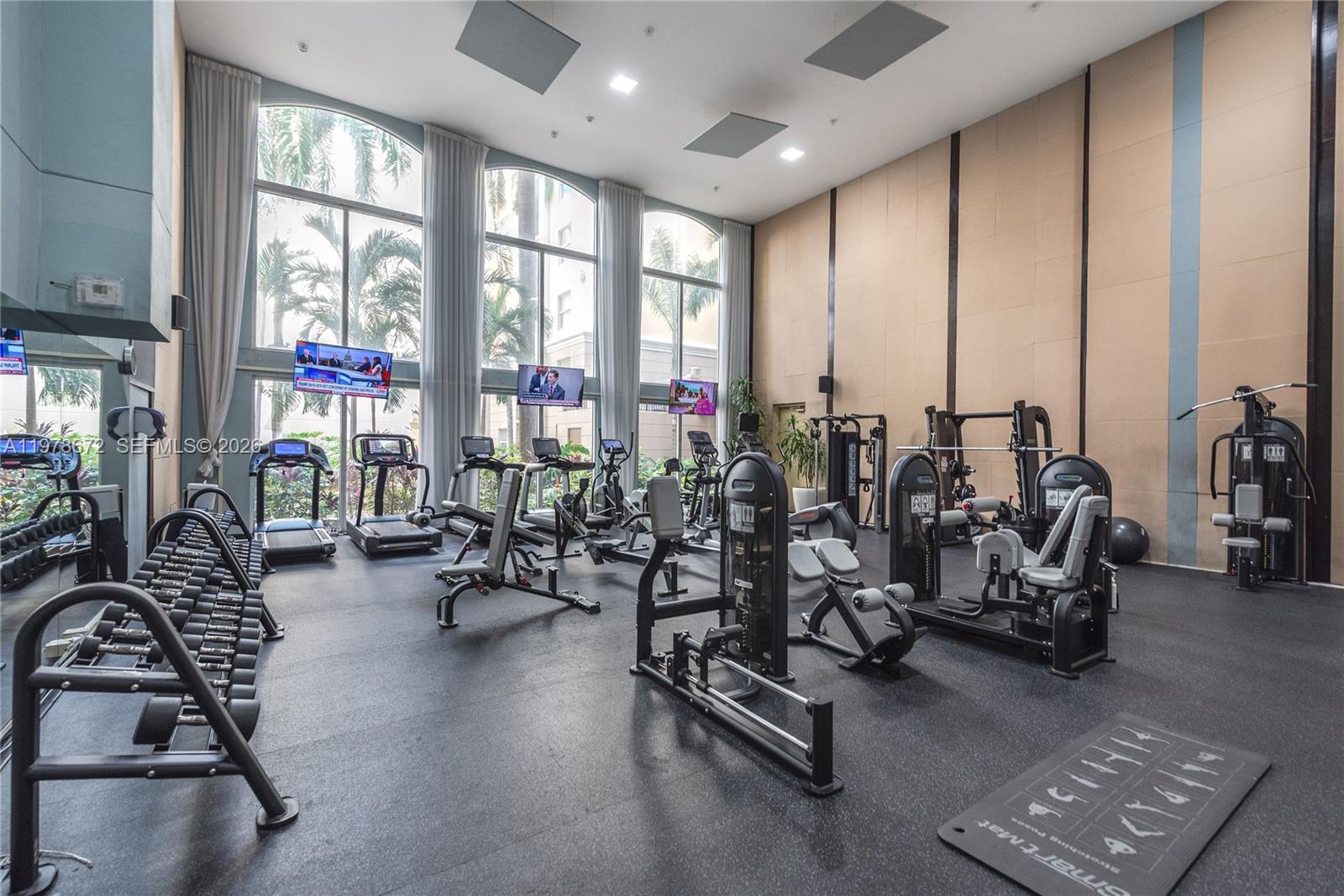 PORTO BELLAGIO CONDO - Residential