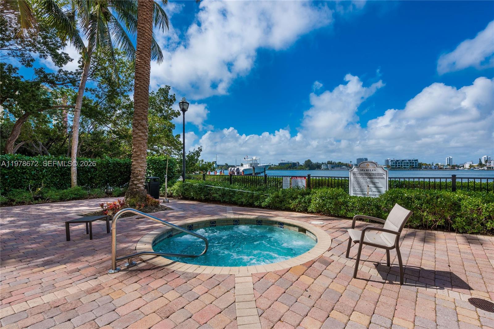 PORTO BELLAGIO CONDO - Residential