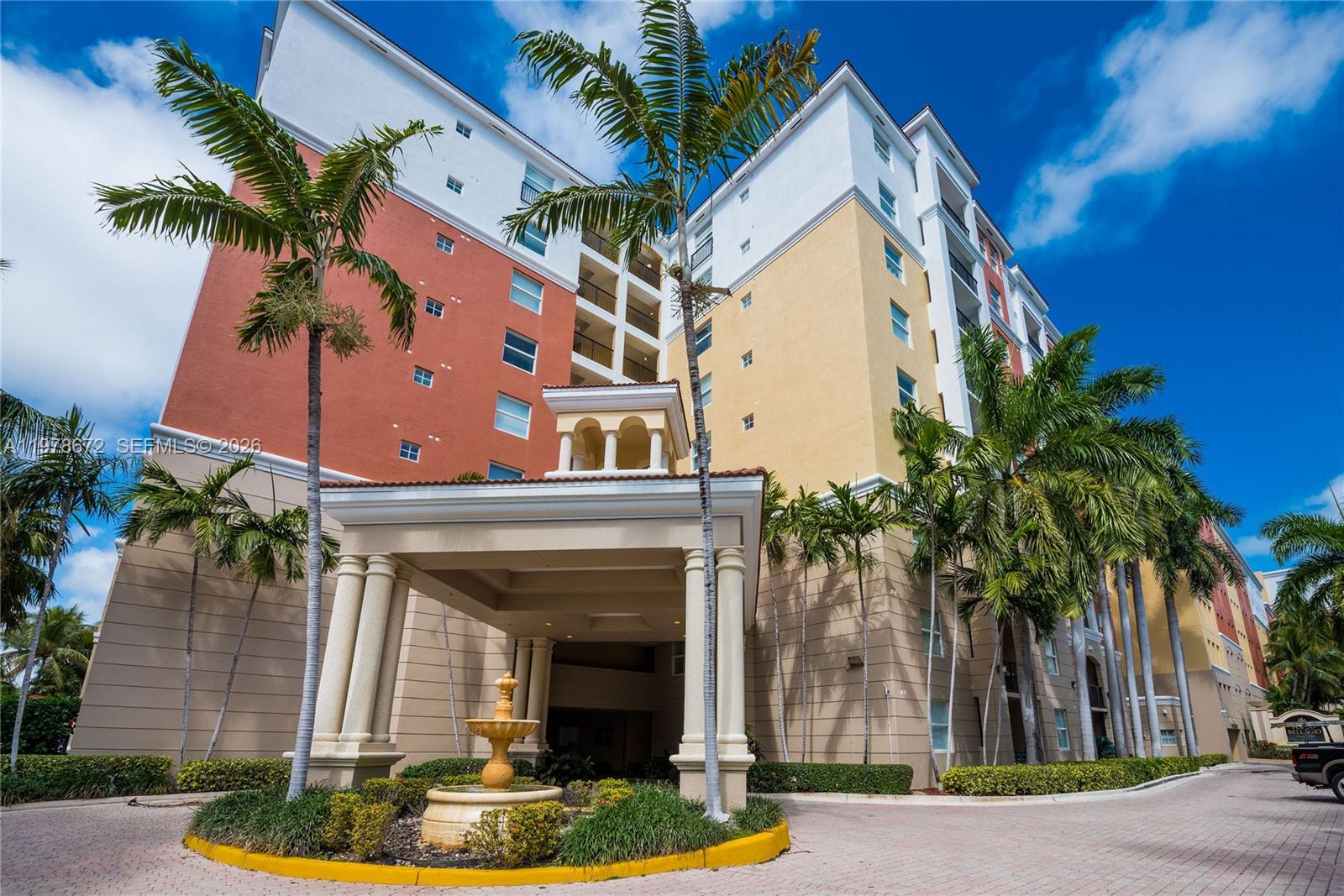 PORTO BELLAGIO CONDO - Residential