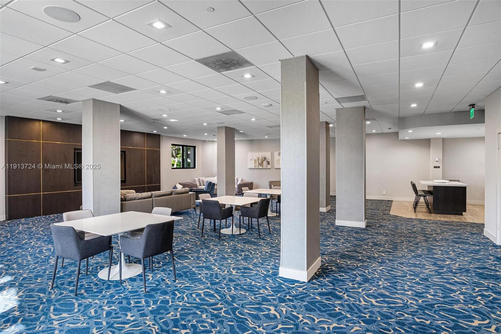 GABLES WATERWAY TOWERS CO - Residential