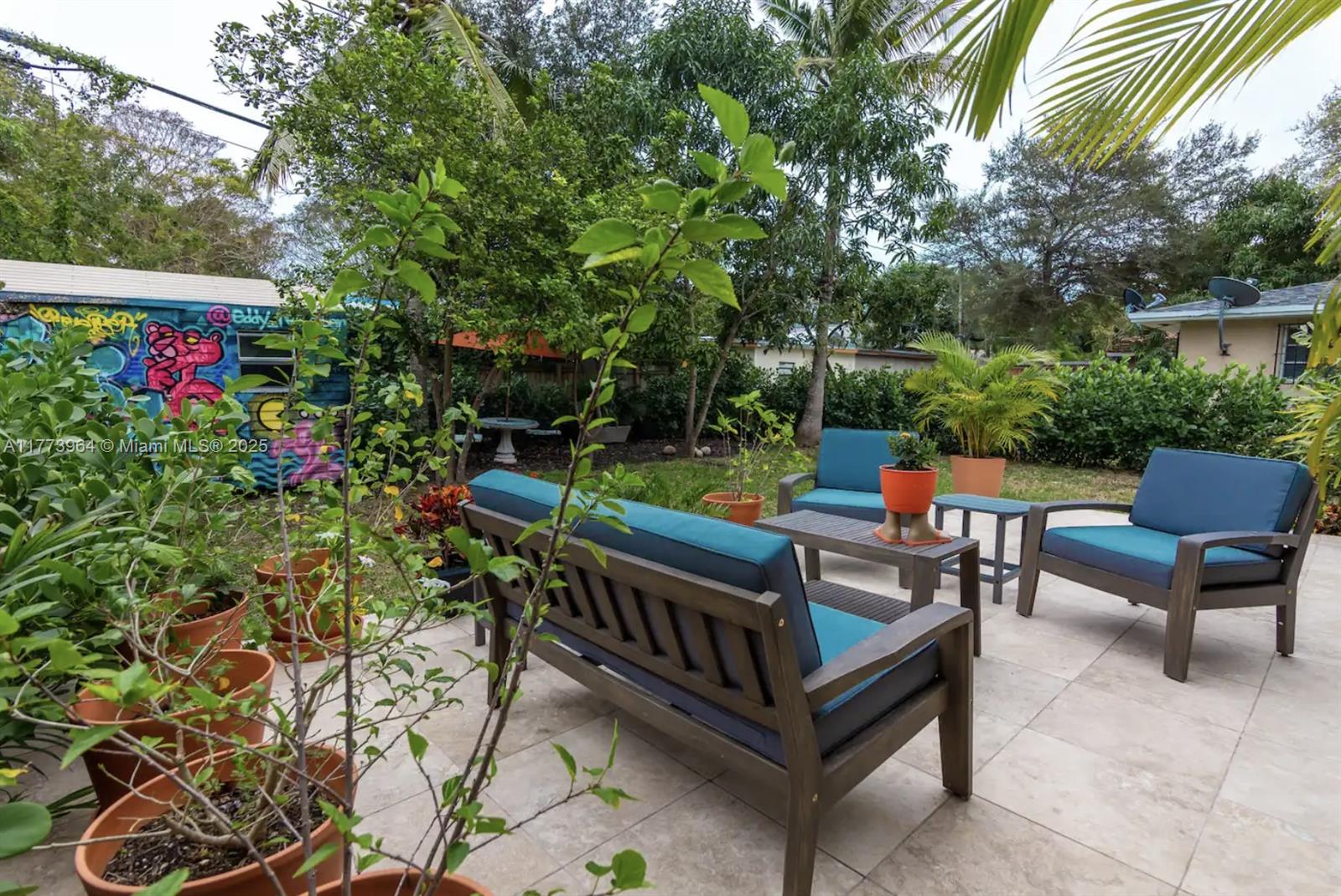 SHADOWLAWN - Residential