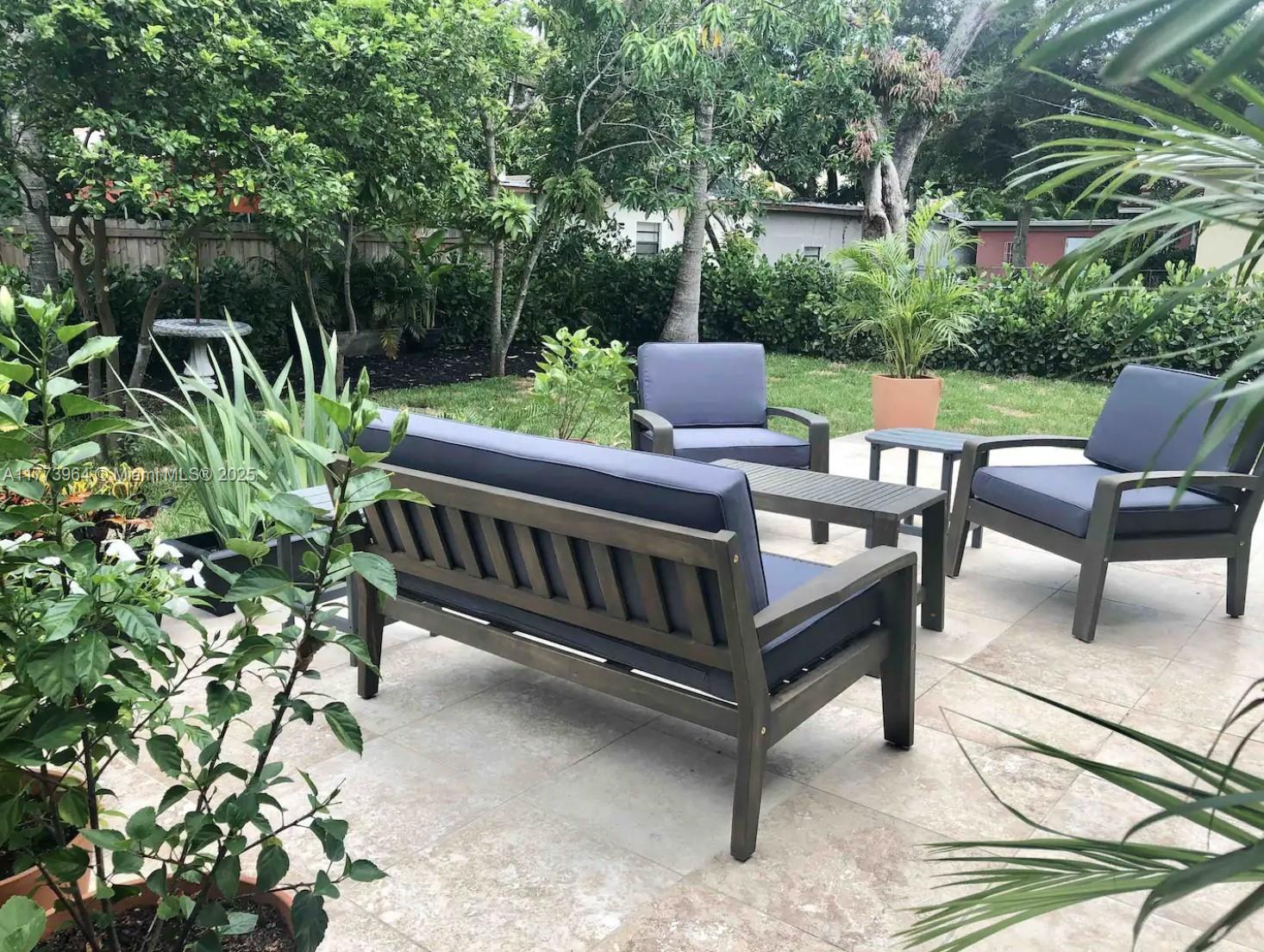 SHADOWLAWN - Residential