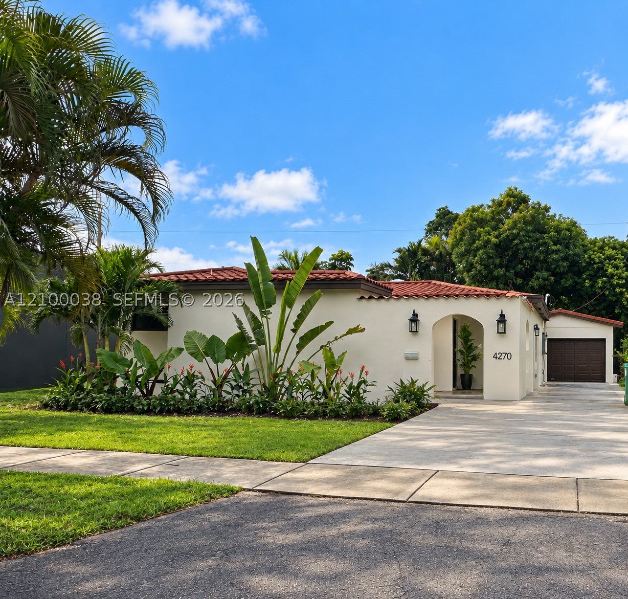 View photos, virtual tours, details... 4270 SW 13th St