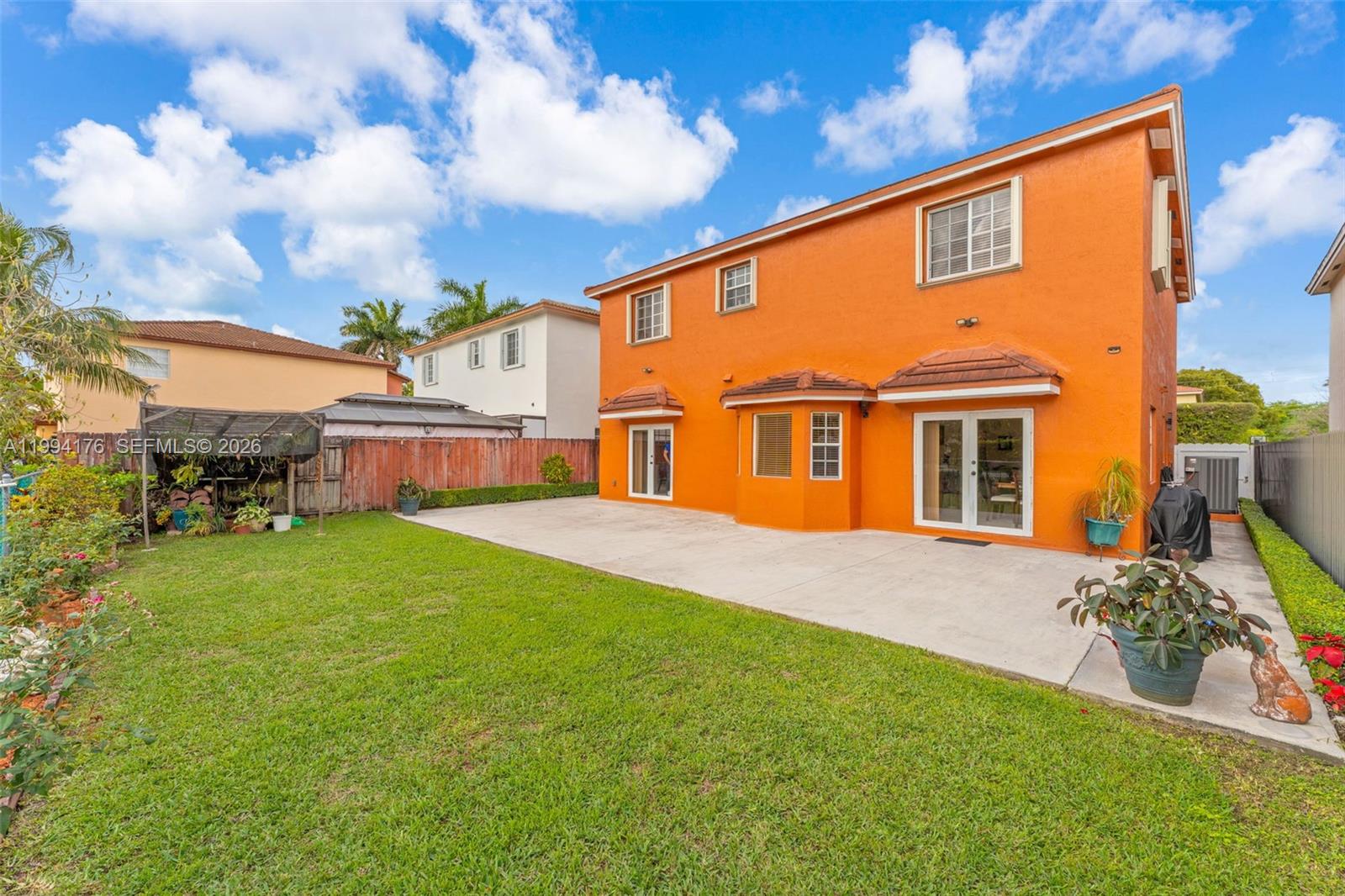 SAN PEDRO ESTATES - Residential