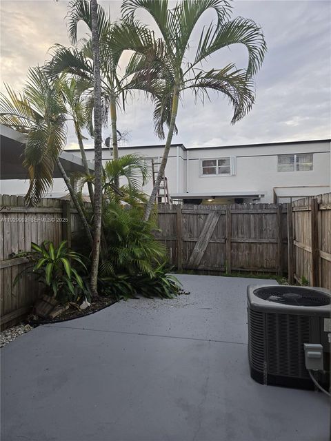 View photos, virtual tours, details... 8054 SW 150 AV 408 Miami FL 33193