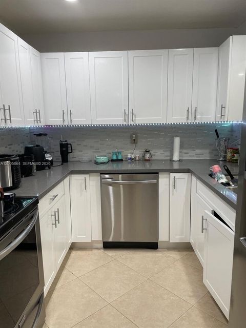 Tiny photo for 11734 SW 112th Ln, Miami, FL 33186 (MLS # A12005864)