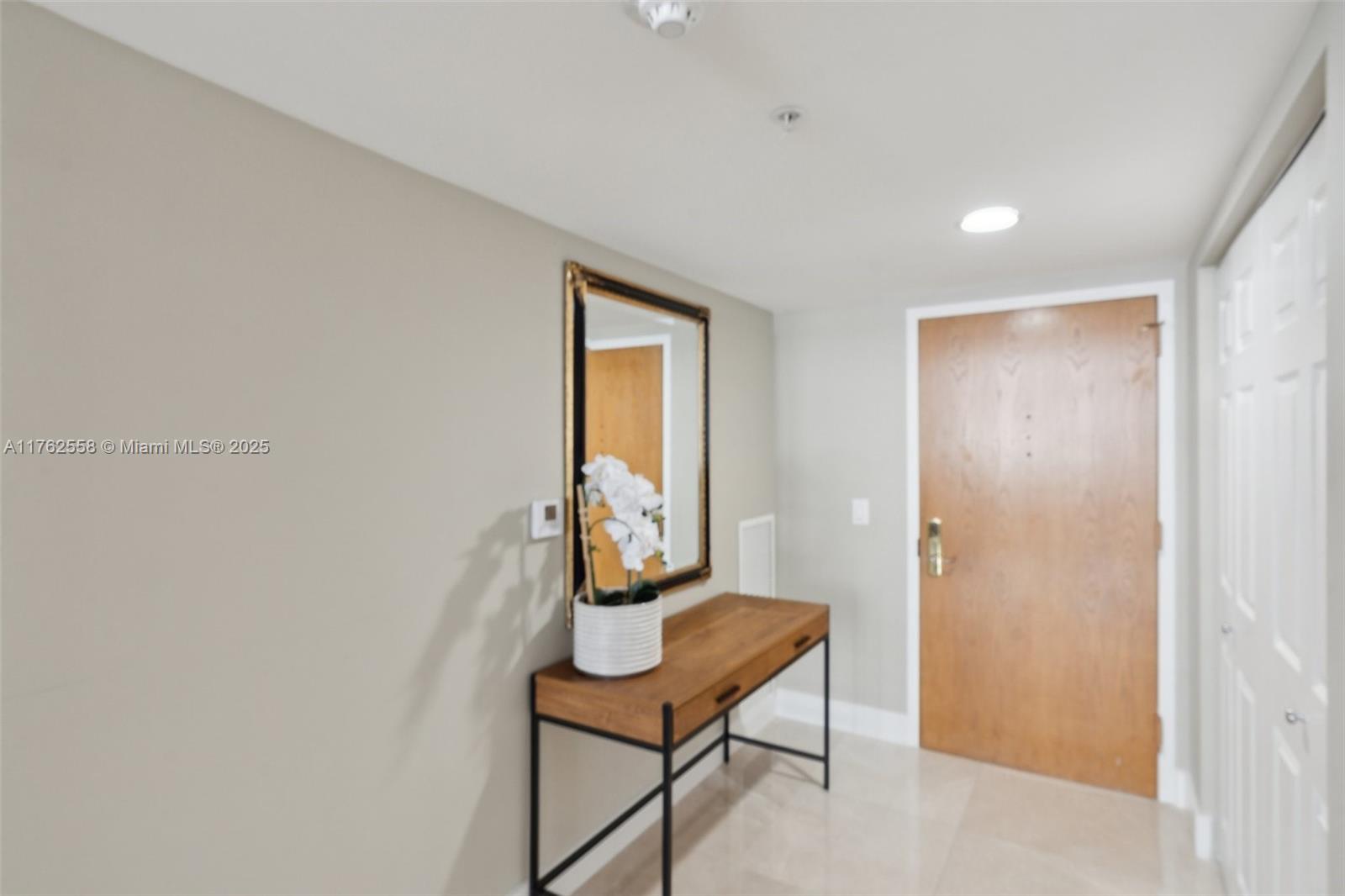 16711 Collins Ave 704