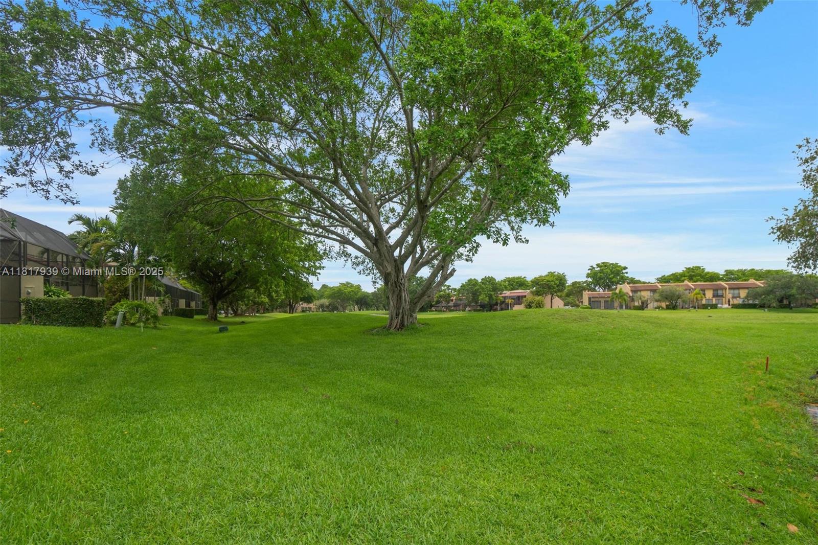 COSTA DEL SOL CONDO P - Residential