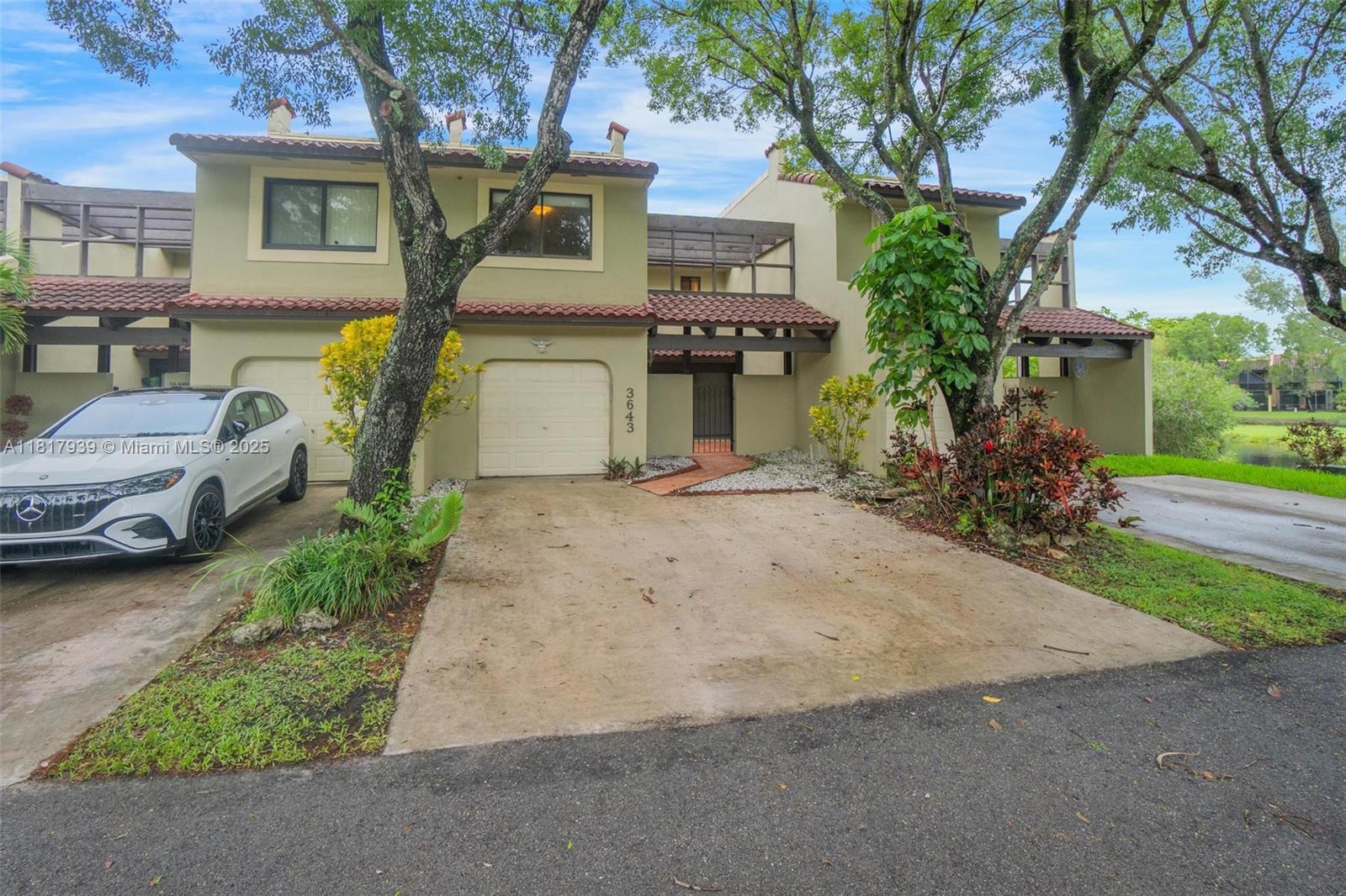 3643 Estepona Ave B28-A
