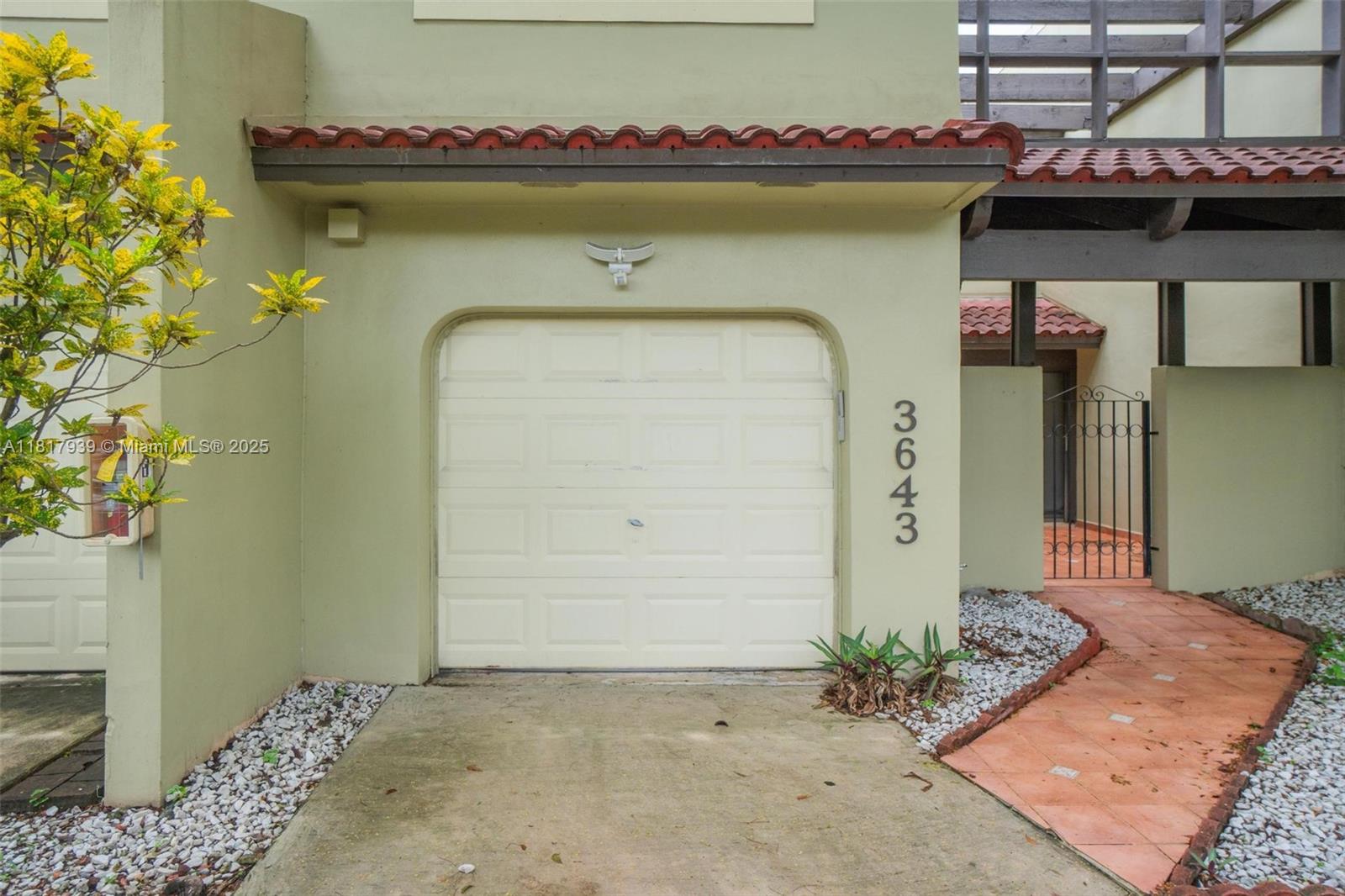 3643 Estepona Ave B28-A