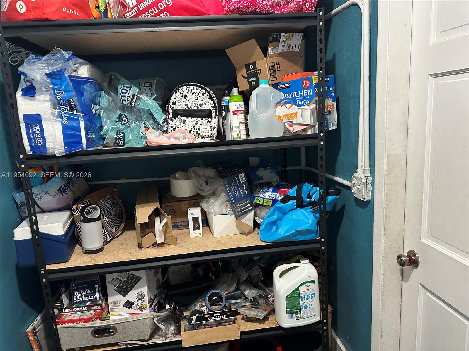 SILVER LAKE - Residential