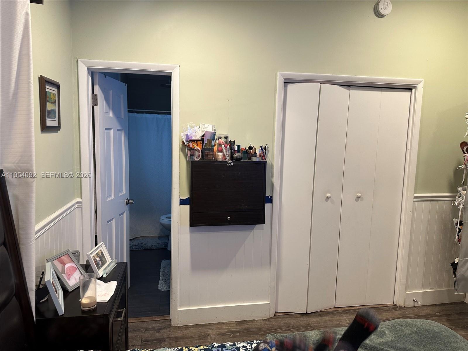 SILVER LAKE - Residential