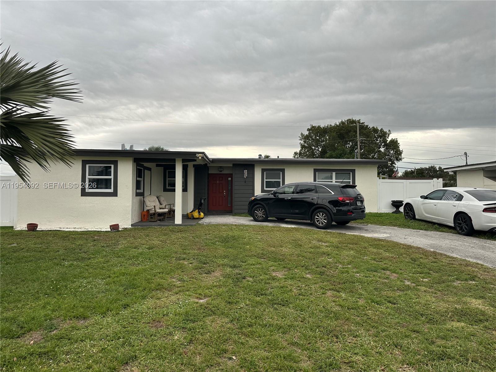 SILVER LAKE - Residential