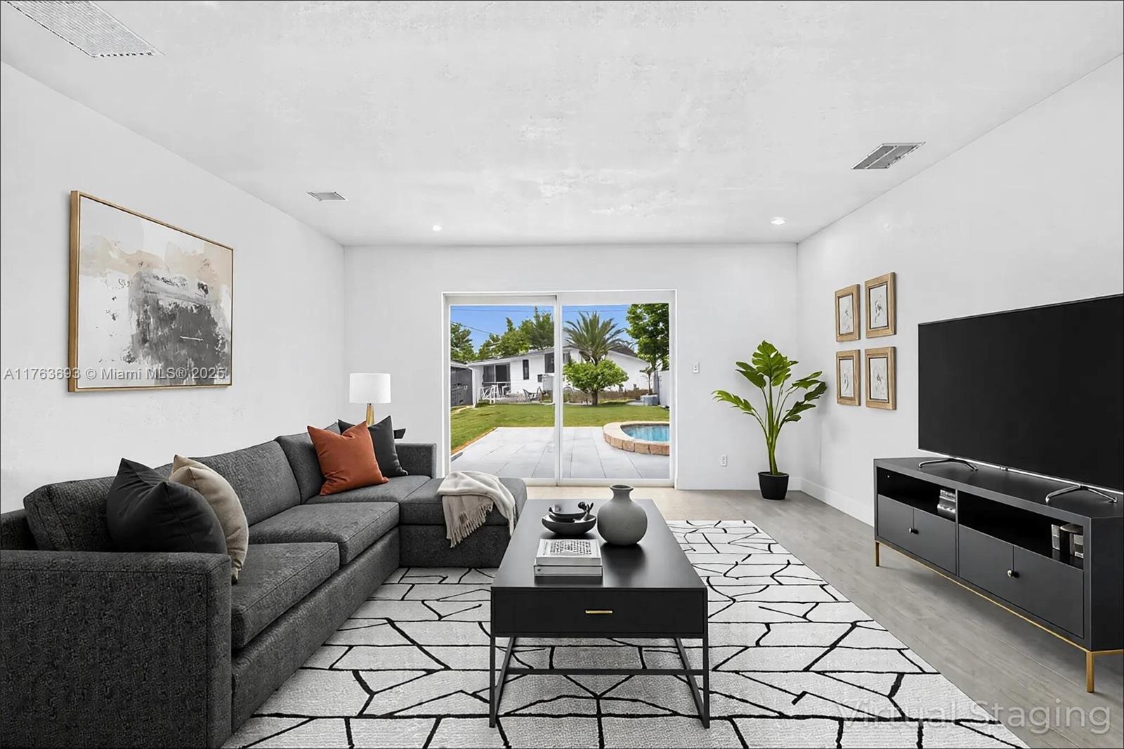 SOUTHGATE SECOND ADD - Residential