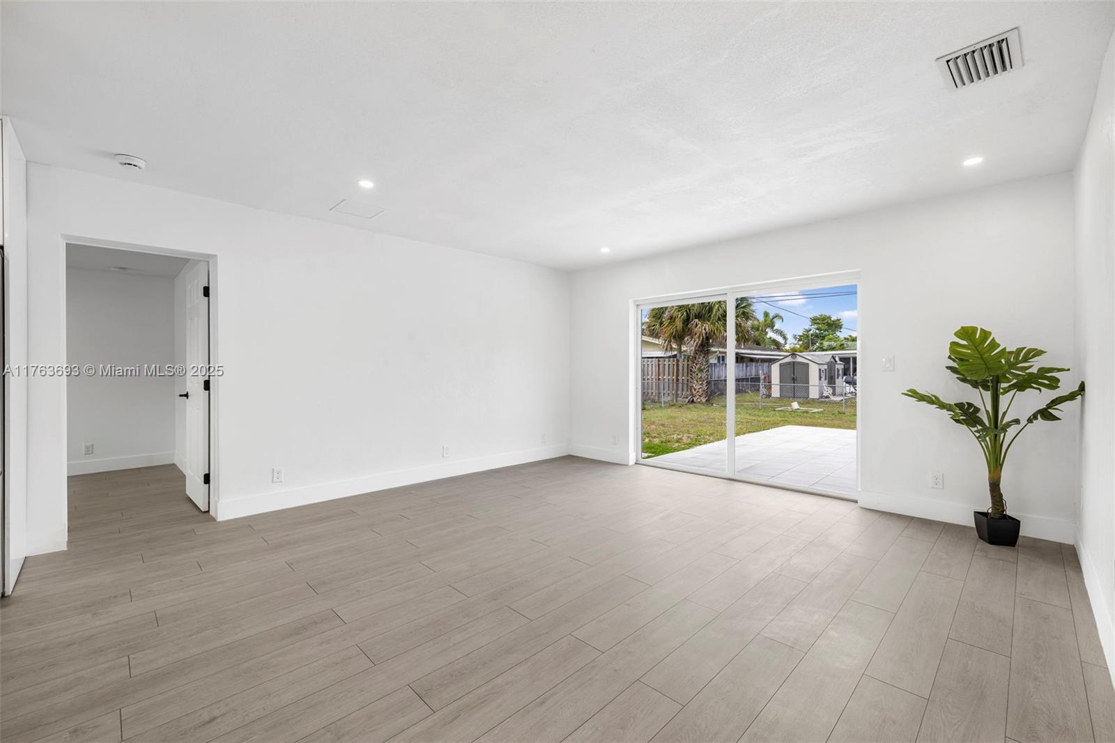 SOUTHGATE SECOND ADD - Residential