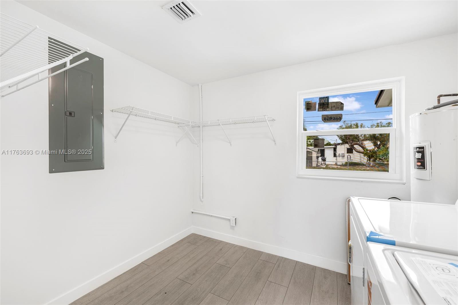 SOUTHGATE SECOND ADD - Residential