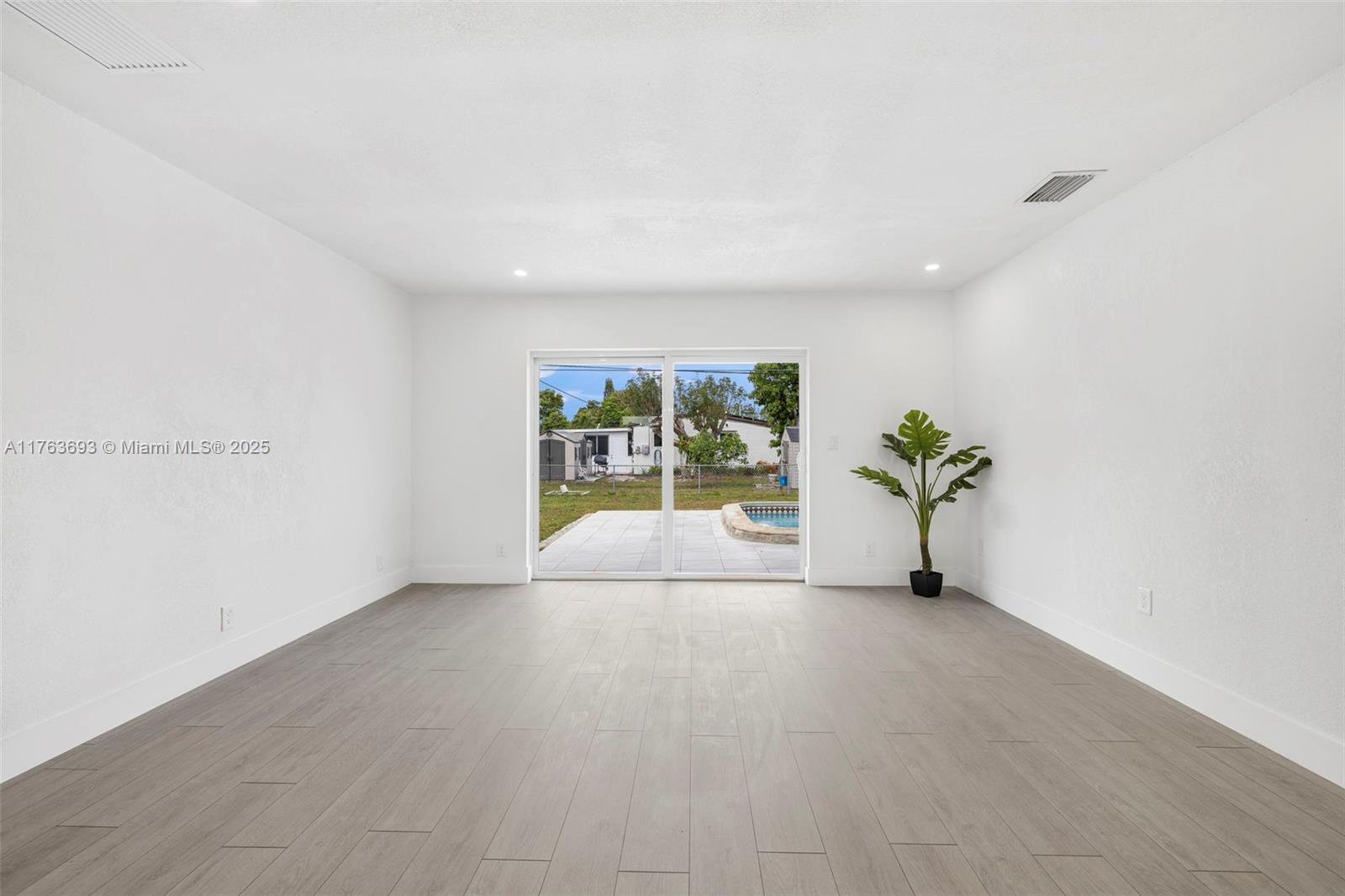 SOUTHGATE SECOND ADD - Residential