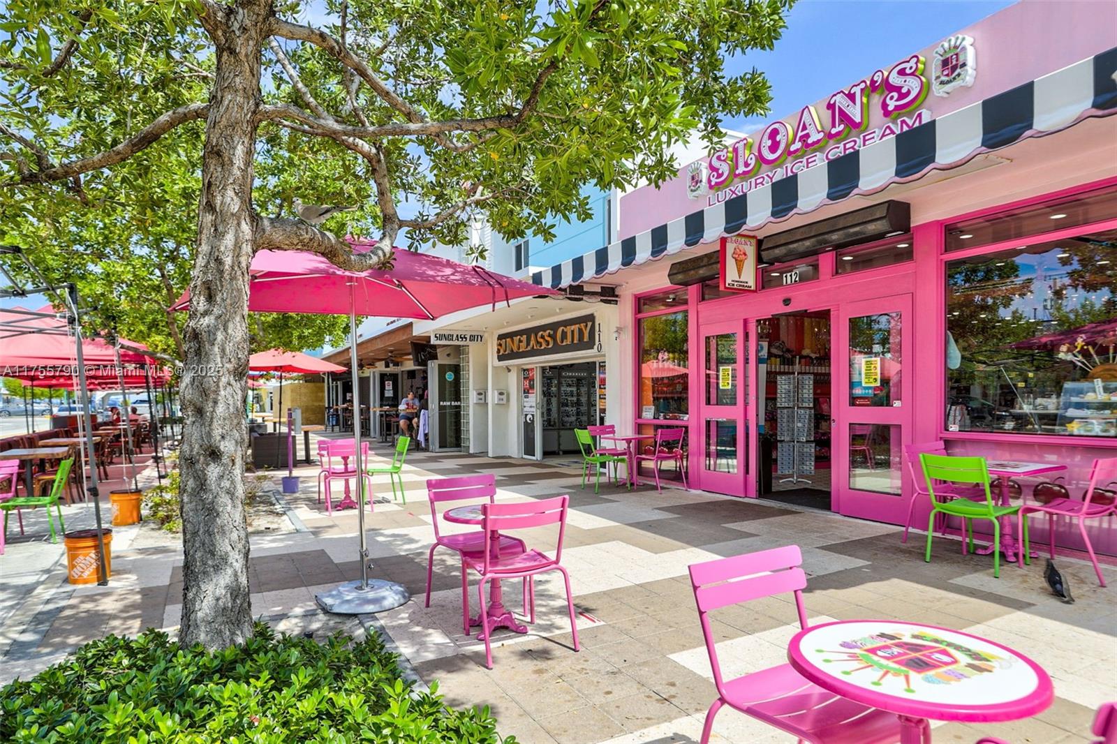 GALLEON CONDO - Residential