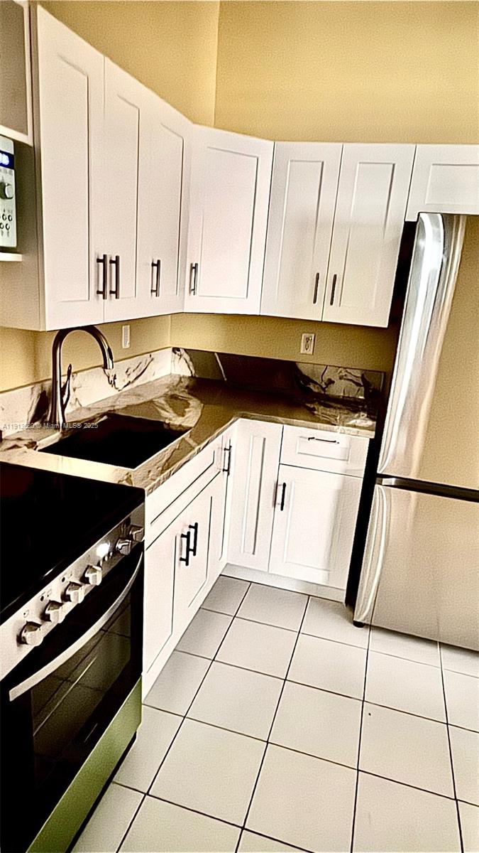 THE FENIMORE CONDO - Residential Lease