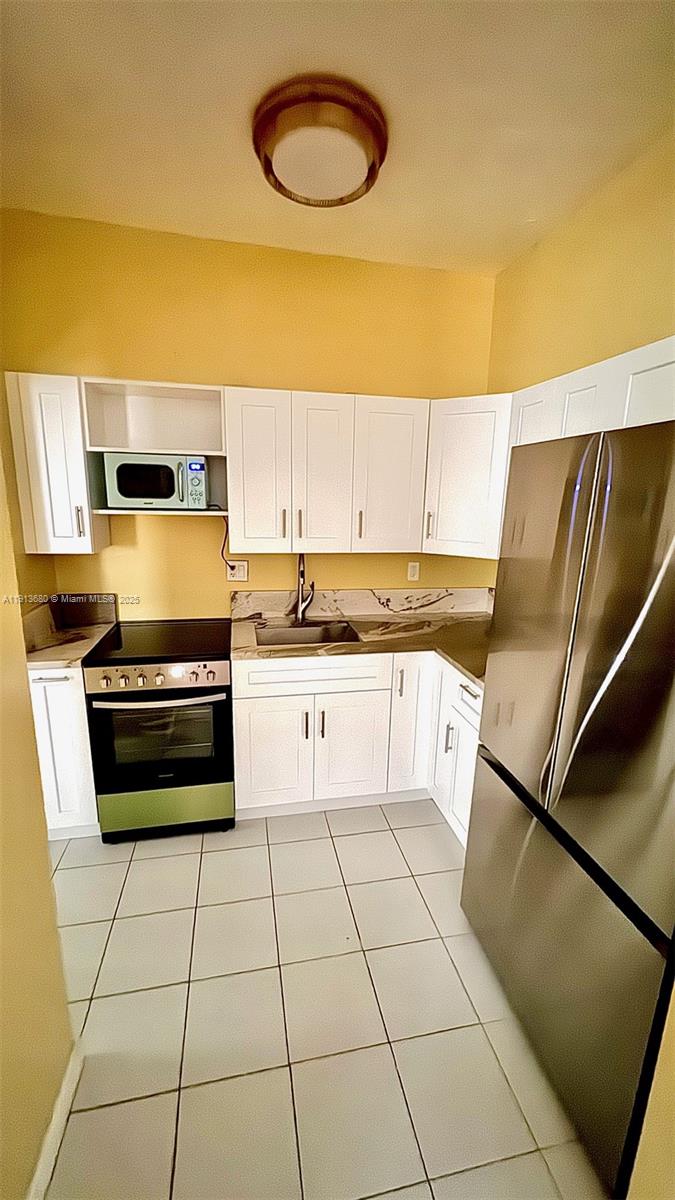 THE FENIMORE CONDO - Residential Lease